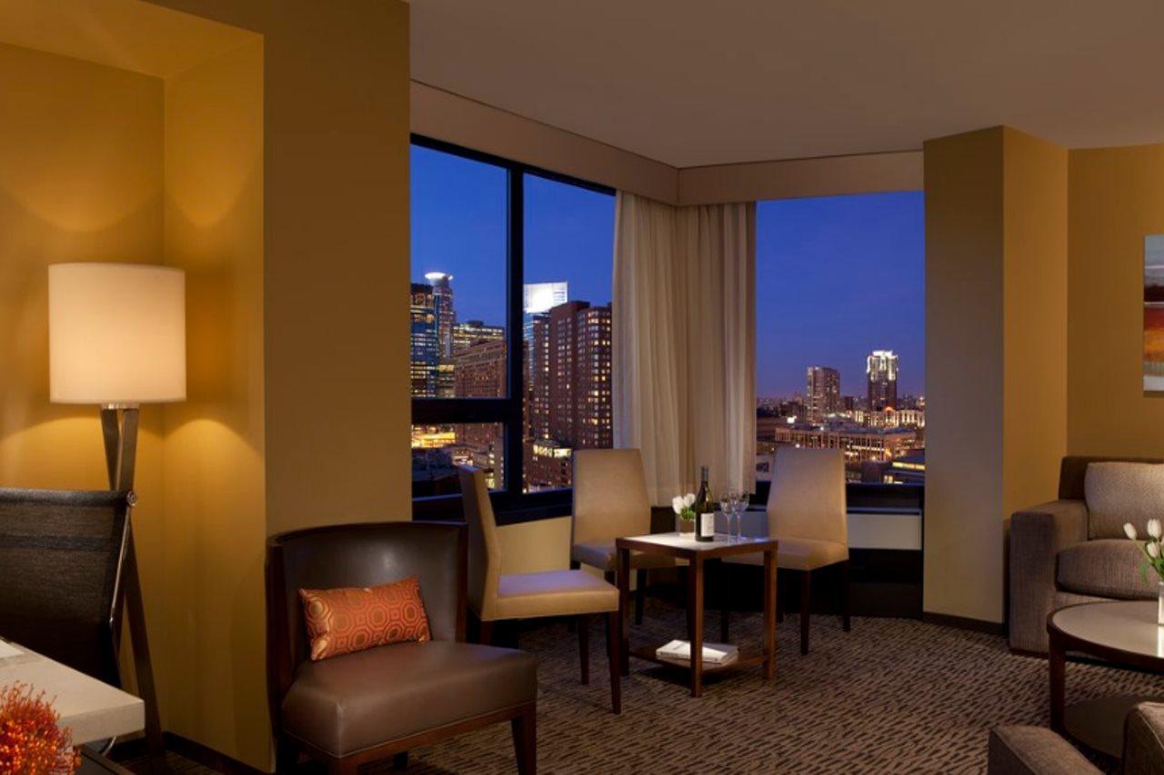 Sheraton Minneapolis Downtown Convention Center Dış mekan fotoğraf