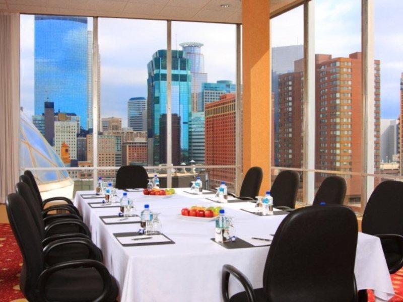 Sheraton Minneapolis Downtown Convention Center Dış mekan fotoğraf